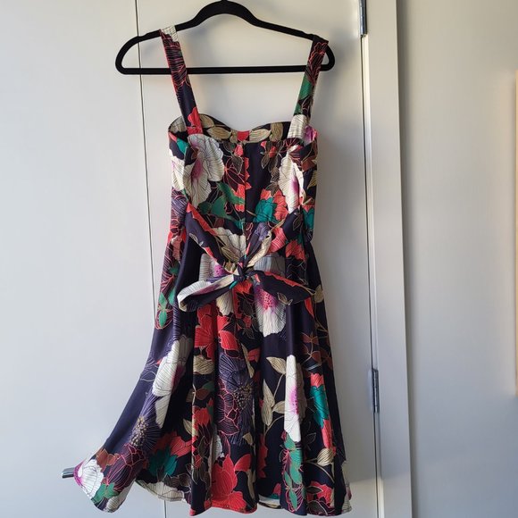 Floral Dress - Picture 2 of 3